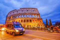 交通小时罗马圆形大剧场罗马意大利《暮光之城》视图colosseo