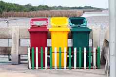 垃圾垃圾箱垃圾海滩桶塑料本排序浪费回收