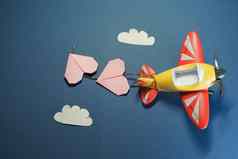 飞机玩具折纸纸粉红色的心