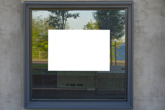 白色广告贴纸窗口适合真正的房地产上市空白广告牌户外广告模型海报