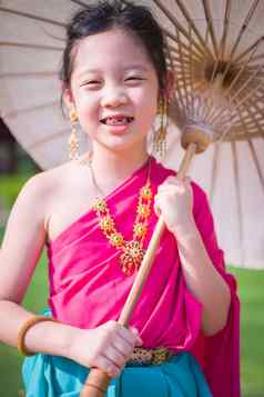 泰国孩子泰国国家服装