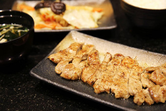 牛肉蔬菜<strong>铁板烧</strong>日本烹饪