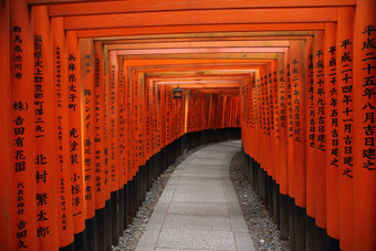 红色的托里门伏见inari神社《京都议定书》日本