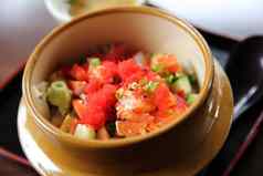 生鱼片海鲜蛋大米碗混合生鱼片donburi日式