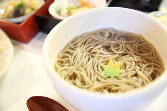 荞麦面条日本食物