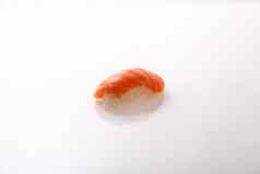 大马哈鱼寿司日本食物孤立的白色背景
