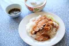 脆皮烤猪肉大米泰国食物