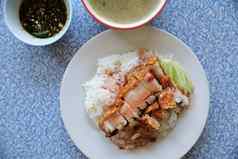 脆皮烤猪肉大米泰国食物