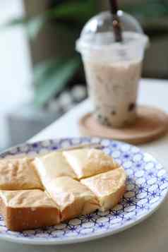 台湾烤面包台湾牛奶茶台湾食物
