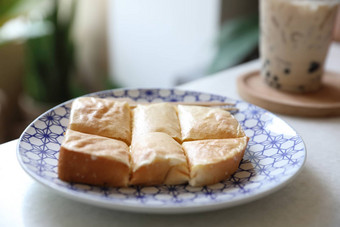 台湾烤面包台湾牛奶茶台湾食物