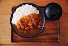 咖喱大米炸猪肉炸猪排日本食物木表