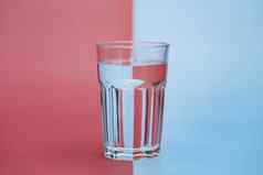 透明的玻璃水清洁喝水清晰的glas