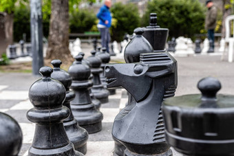 户外国际象棋董事会大塑料块户外巨大的国际象棋公共区域区关闭大块街国际象棋公园