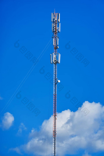 <strong>电信</strong>塔细胞细胞网站基地站无线沟通天线发射机<strong>电信</strong>塔天线蓝色的天空背景
