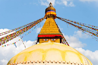 色彩斑斓的神圣的旗帜布达纳特<strong>寺庙佛塔</strong>加德满都尼泊尔