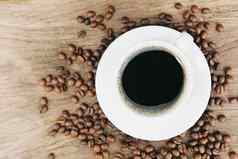 咖啡杯咖啡豆子表格黑色的咖啡白色杯子