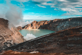 视图<strong>官网</strong>火山口硫烟火山口<strong>官网</strong>vocalno在