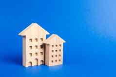 住宅建筑站蓝色的背景概念购买销售真正的房地产租搜索公寓房子负担得起的住房信贷贷款的地方文本