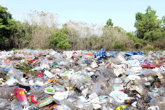 垃圾浪费景观背景浪费垃圾塑料瓶纸背景污染垃圾转储院子里塑料浪费垃圾脏垃圾