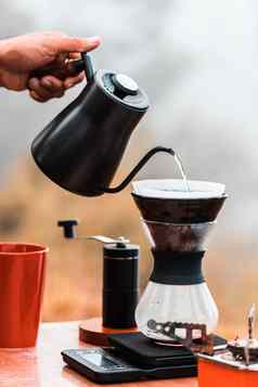 咖啡师酝酿咖啡方法对于滴咖啡
