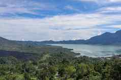 全景印尼景观热带岛巴厘岛受欢迎的旅游景点巴厘岛热带岛令人惊异的前视图巴图尔印尼巴图尔湖火山中央山