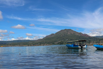 全景印尼景观热带岛<strong>巴厘岛</strong>受欢迎的旅游景点<strong>巴厘岛</strong>热带岛令人惊异的前视图巴图尔印尼巴图尔湖火山中央山