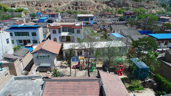 空中前视图小可怜的小镇房子甘肃中国