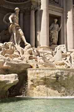 特莱维喷泉罗马雕塑海王星