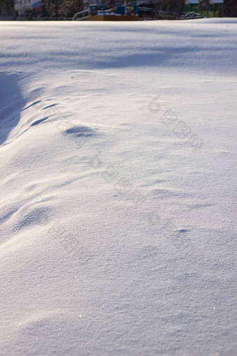 跟踪快乐覆盖<strong>雪路</strong>径<strong>雪</strong>白<strong>雪</strong>覆盖的草地