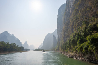 船河巡航岩溶形成山景观桂林