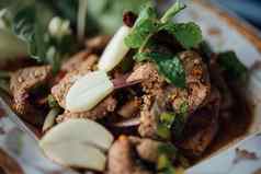 辣的猪肉肝沙拉浴缸婉泰国峨山语食物