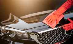 车洗清洁概念汽车服务工作人员清洁车白