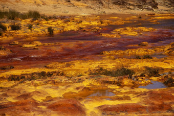 红色的水里约(rio Tinto)韦尔瓦