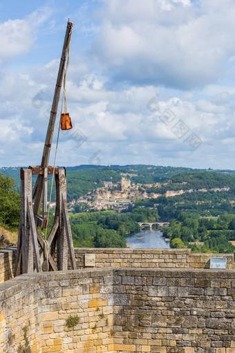 <strong>酒庄</strong>castelnaud