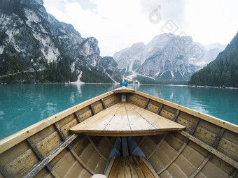鼻子木船高山山湖泻湖布雷斯白云石山脉阿尔卑斯山脉意大利