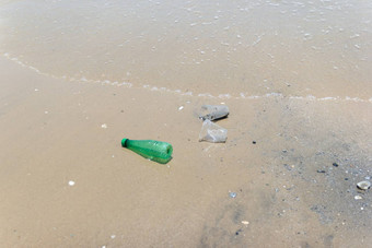 垃圾<strong>塑料瓶</strong>脏浪费海滩概念运动停止<strong>塑料瓶</strong>