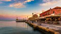威尼斯港口城市有关日出绿松石