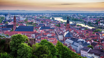 视图美丽的中世纪的小镇海德堡德国
