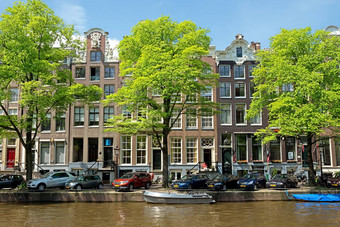 <strong>阿姆斯特丹运河</strong>典型的<strong>荷兰</strong>房子