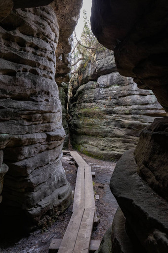 桌子山国家公园路径岩石迷宫徒步旅行