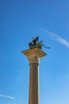 长翅膀的狮子马克象征威尼斯共和国