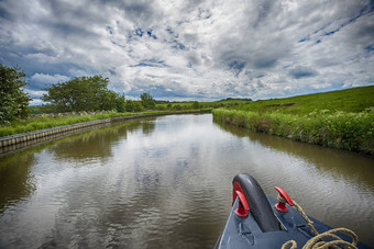 narrowboat<strong>旅行英国</strong>运河农村设置