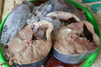 新鲜的海鲜冰鱼市场新鲜的鱼销售鱼市场Jimbaran传统的当地的市场鱼kedonganan异国情调的鱼Jimbaran鱼市场巴厘岛海滩