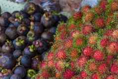 泰国异国情调的水果红毛丹山竹果市场