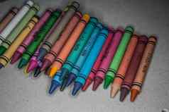 彩色的铅笔颜色容器