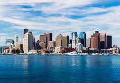 全景视图波士顿天际线视图港摩天大楼市中心波士顿城市景观麻萨诸塞州资本美国