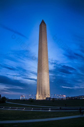 <strong>华盛顿纪念碑</strong>圆旗帜蓝色的小时
