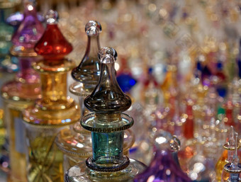 瓦罐至关重要的油香水阿拉伯国家
