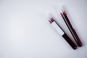血样本测试管白色背景血样本