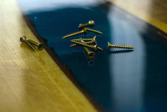 金螺丝表格使木环氧树脂树脂特写镜头